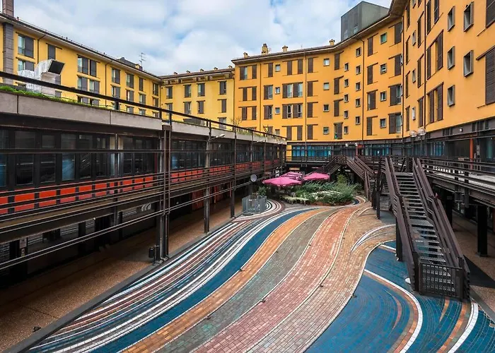 Center Train Station