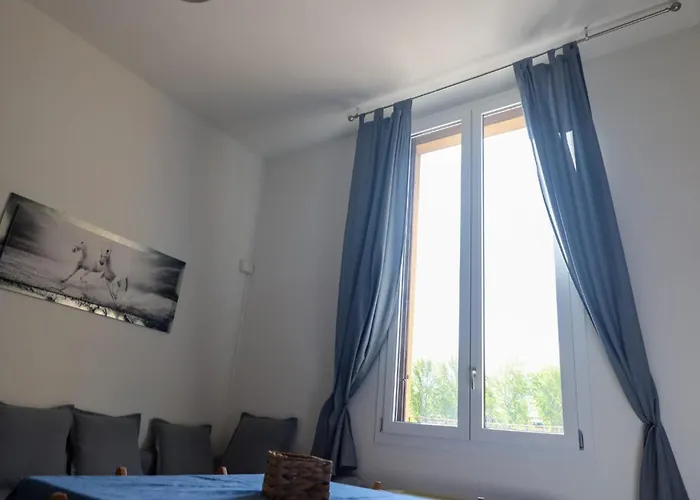 Center Train Station *